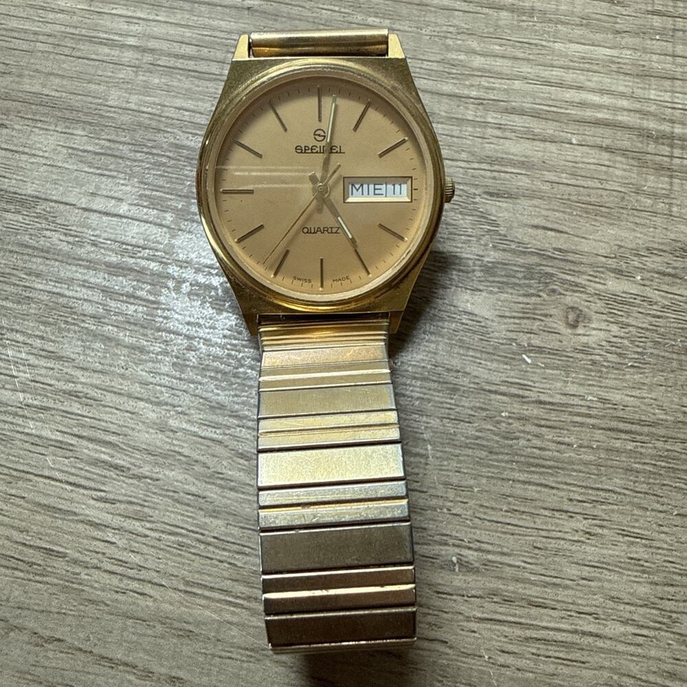 Vintage Speidel 30 Meters Quartz Stainless Steel Water Resistant Watch 405601 L2